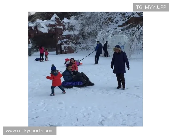 多国推广“女孩滑冰与滑雪免费体验日”活动 多国推广“女孩滑冰与滑雪免费体验日”活动